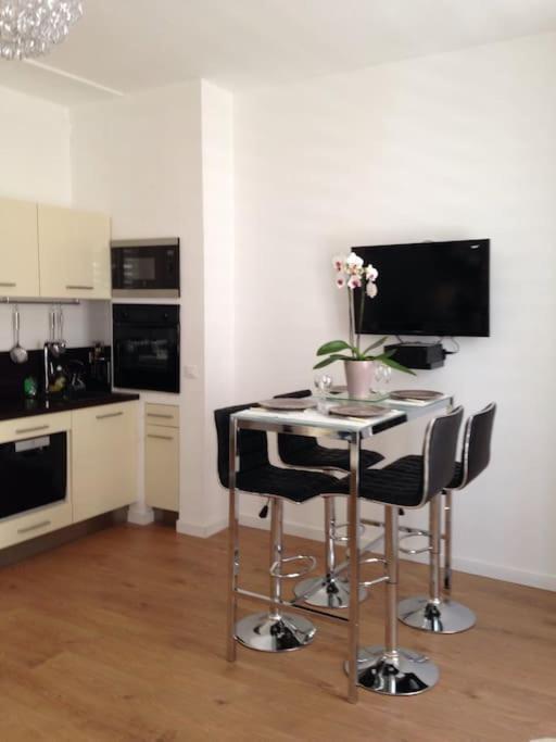Apartment #28 1 Bdr Flat Ac Balcony Hper 10mins To & Old Town